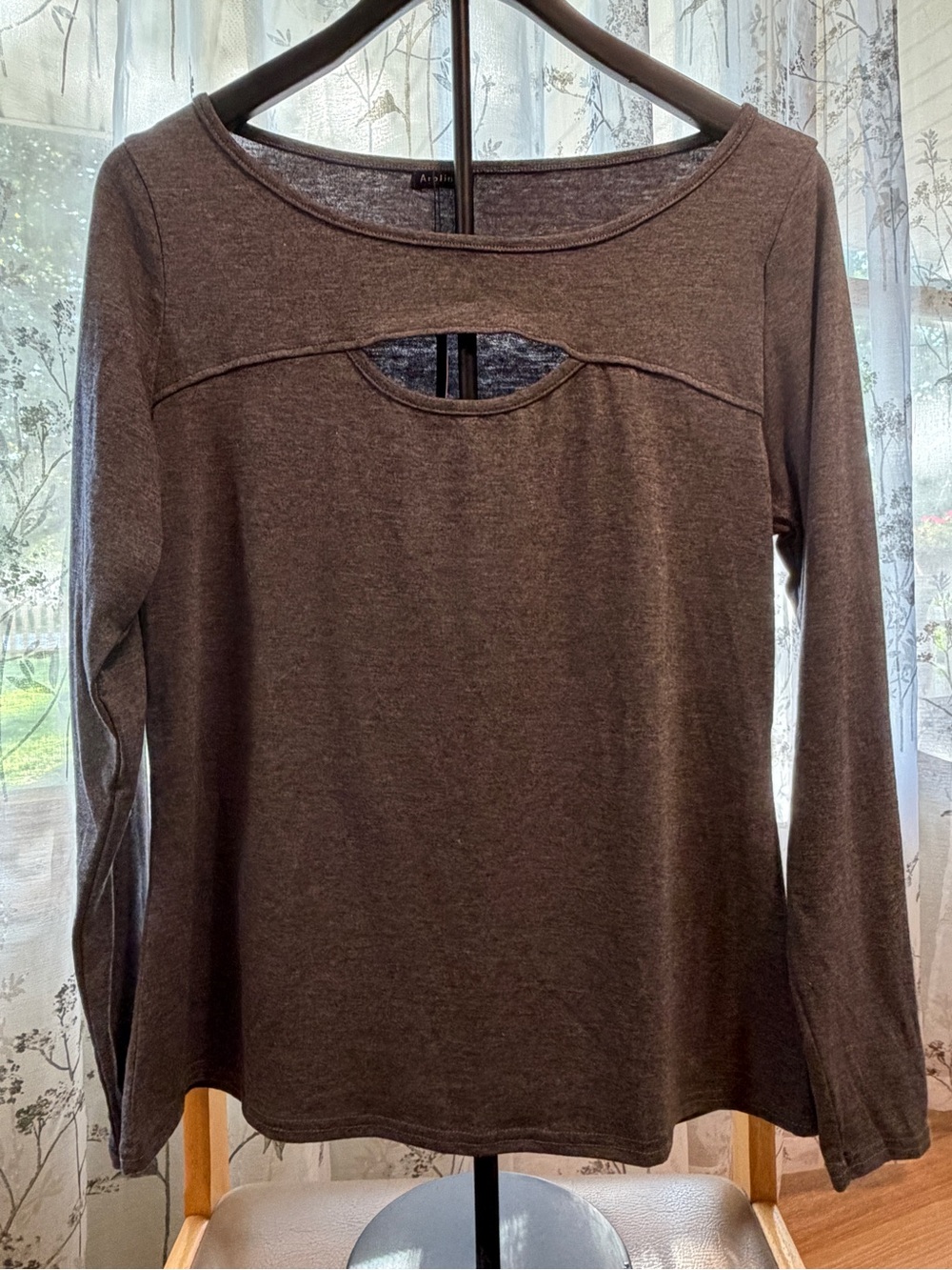 Arolina Womens Charcoal Gray Long Sleeve Keyhole Cutout Top Size Large NWT